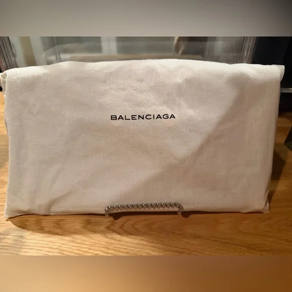 Balenciaga Purple Clutch with Giant Hardware - Picture 13 of 13